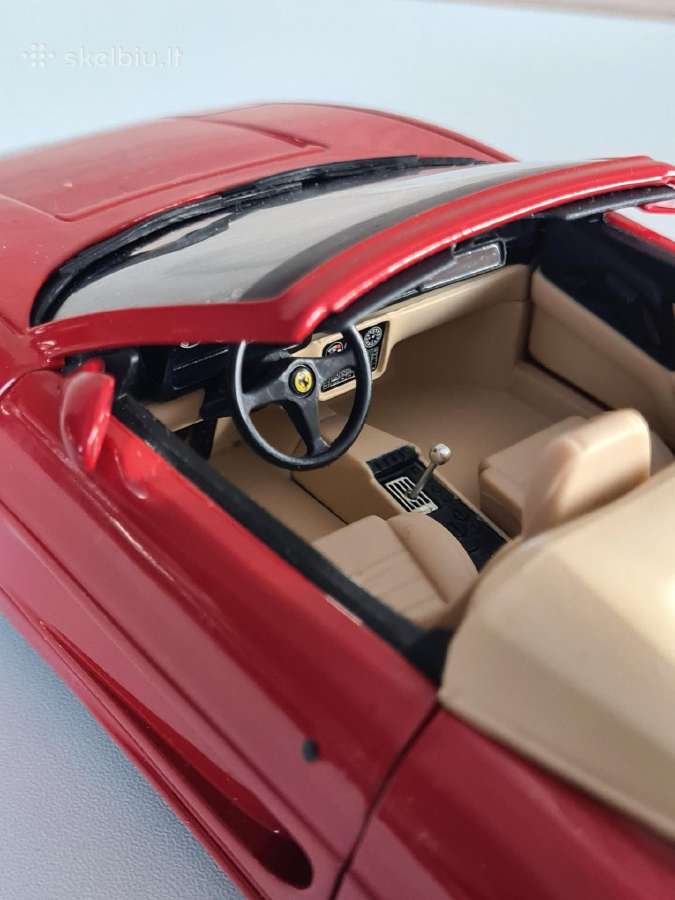 Ferrari F 355 1:18 - nuotraukos Nr. 3