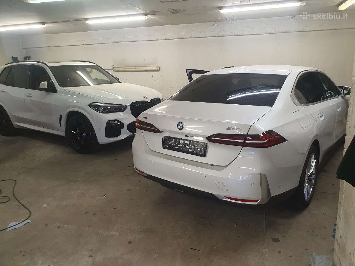 Automobilių stiklų tamsinimas prie Akropolio