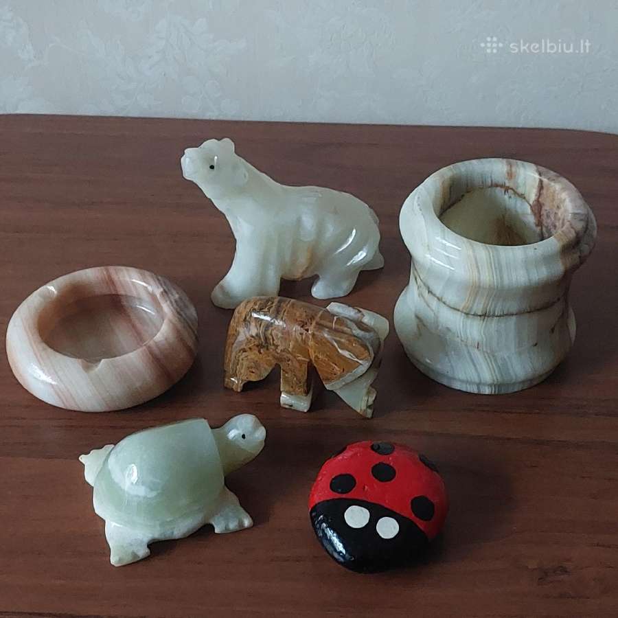 Gaminiai iš akmens .Akmuo .Dirbiniai iš akmens .