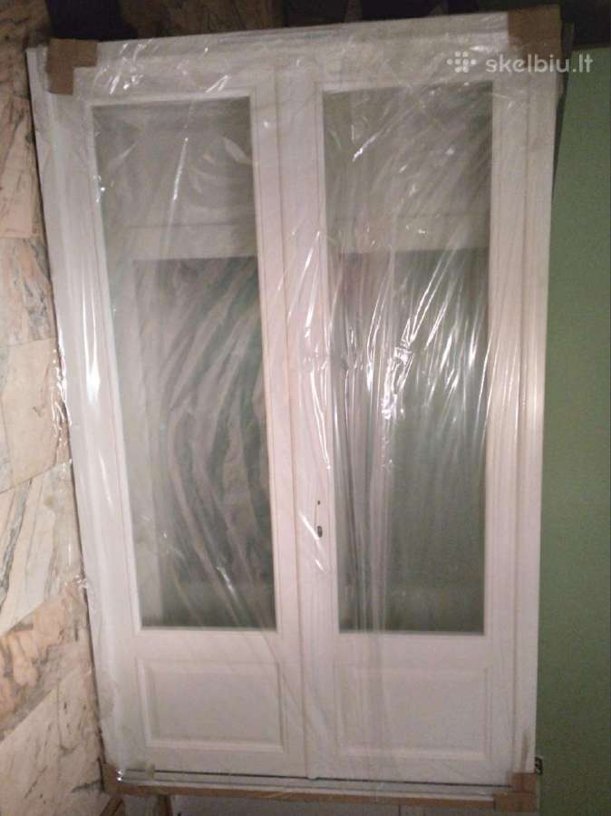 Naujos durys
