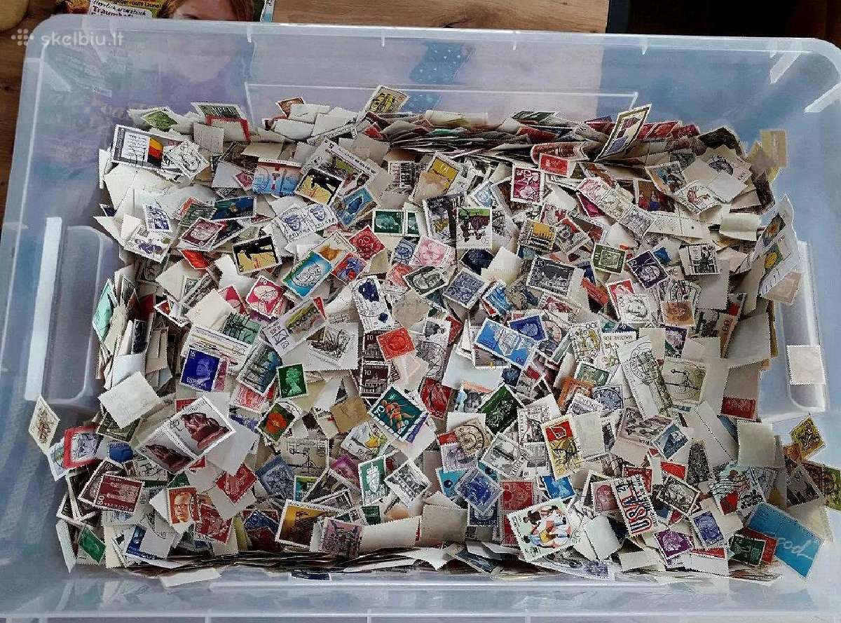 2000 vnt Pasto zenklu viso pasaulio