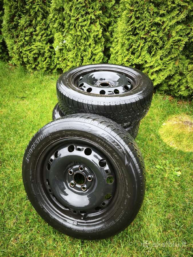 Žieminės padangos Bridgestone su ratlankiais
