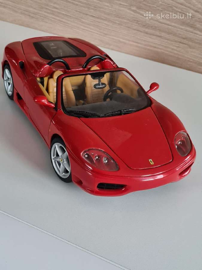 Ferrari Spider 1:18