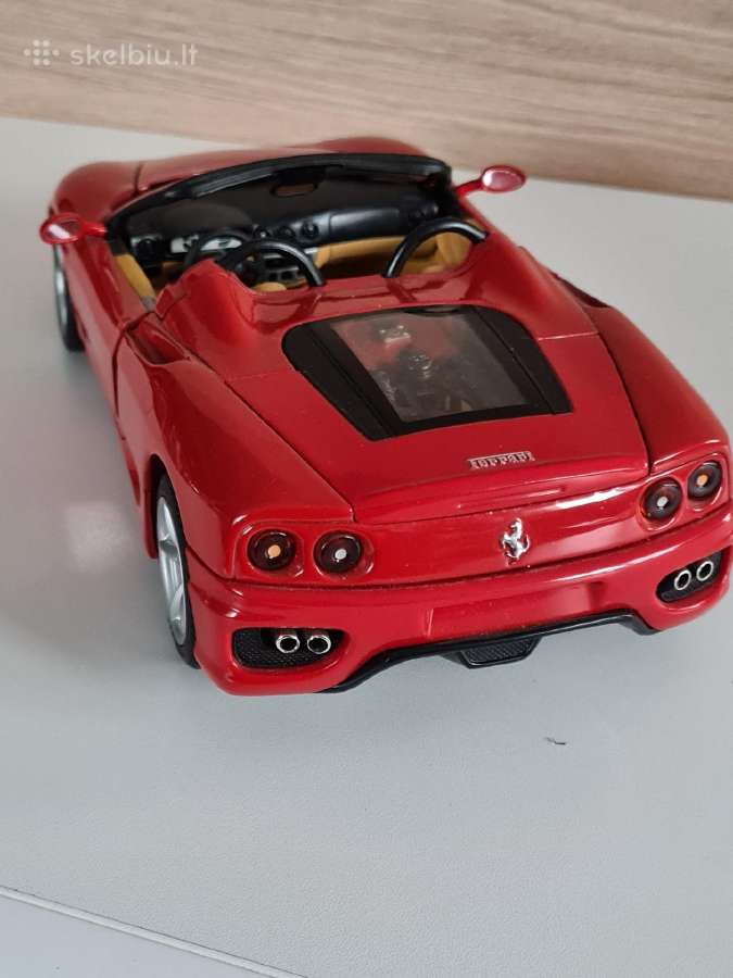 Ferrari Spider 1:18 - nuotraukos Nr. 4