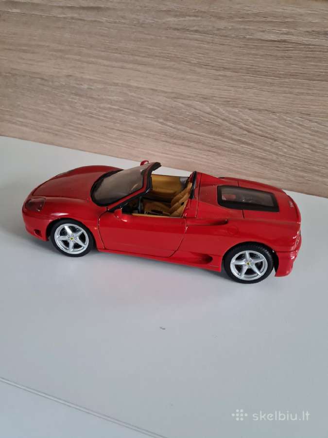 Ferrari Spider 1:18 - nuotraukos Nr. 5