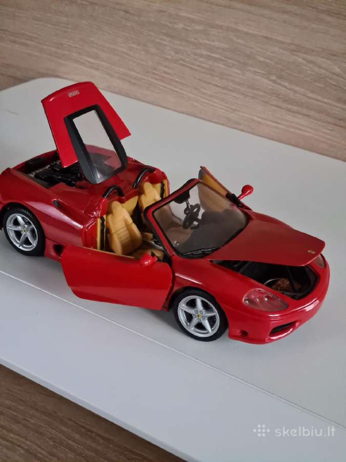 Ferrari Spider 1:18 - nuotraukos Nr. 7