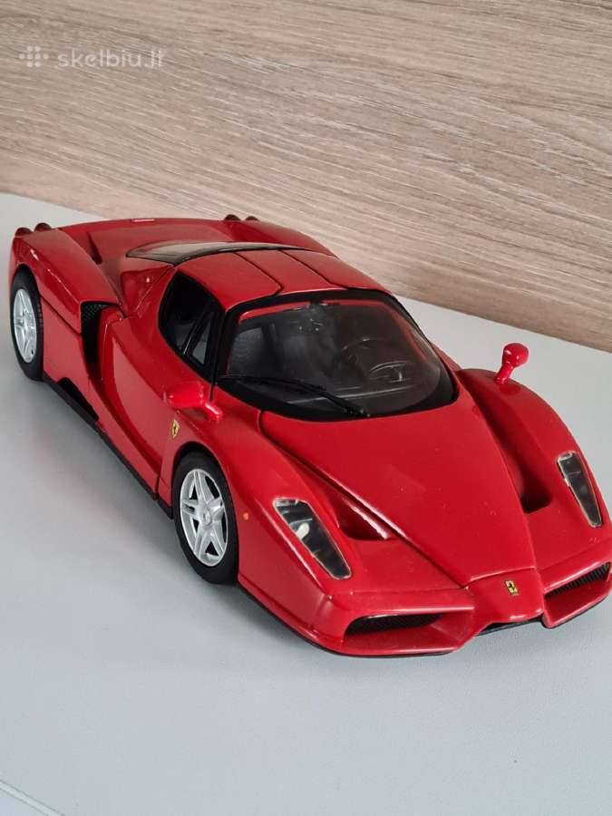 Ferrari Enzo 1:18 - nuotraukos Nr. 3
