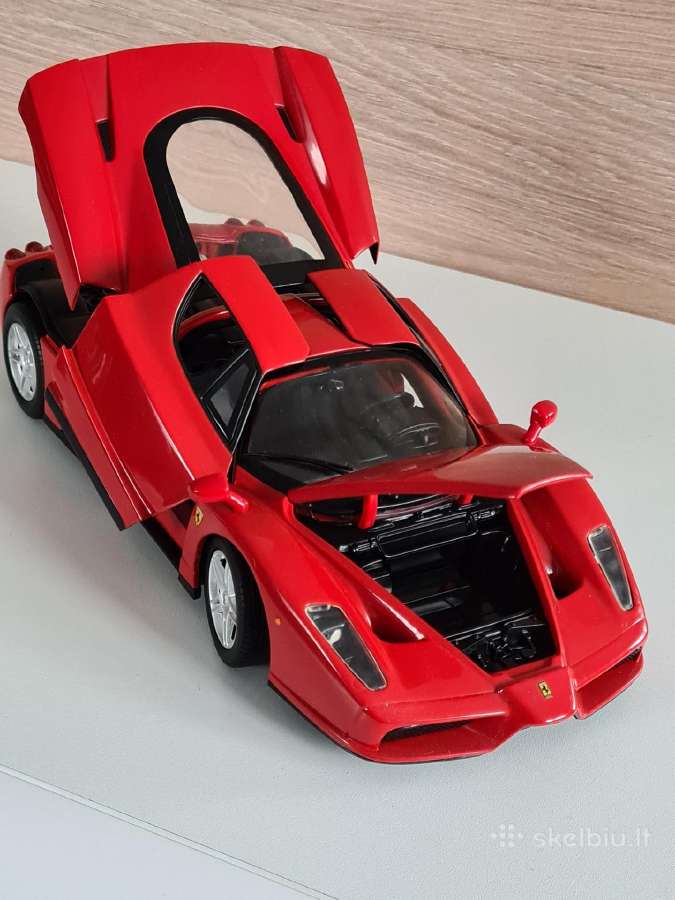 Ferrari Enzo 1:18 - nuotraukos Nr. 4