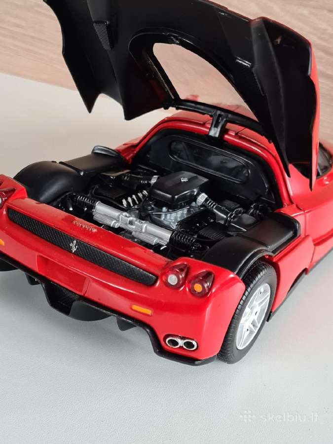 Ferrari Enzo 1:18 - nuotraukos Nr. 7