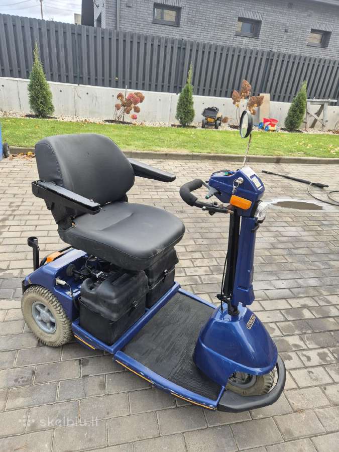Elektrinis skūteris senjorams
