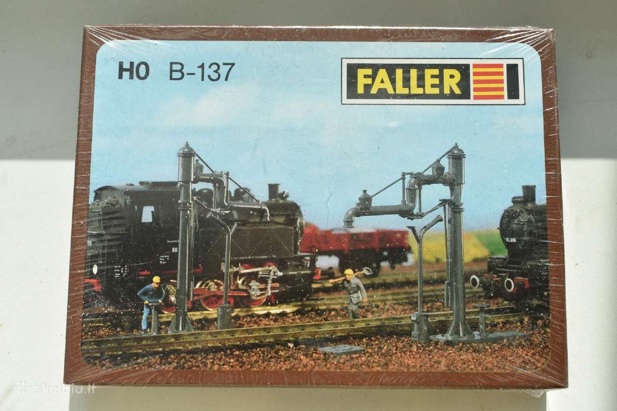 Faller garvežių užpildymo vandens kranai. M 1:87