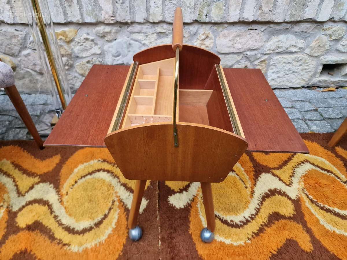 Vintažinė mid century rankdarbių dėžutė-siūlinė - nuotraukos Nr. 11