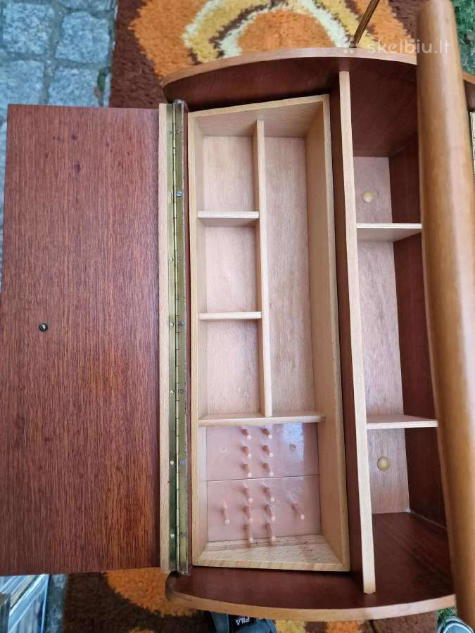 Vintažinė mid century rankdarbių dėžutė-siūlinė - nuotraukos Nr. 12