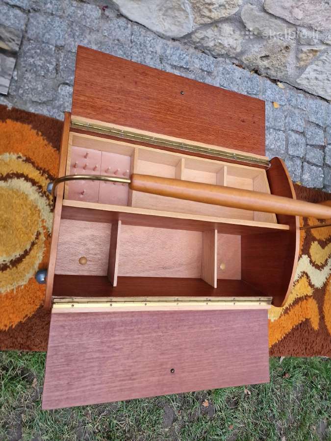 Vintažinė mid century rankdarbių dėžutė-siūlinė - nuotraukos Nr. 14