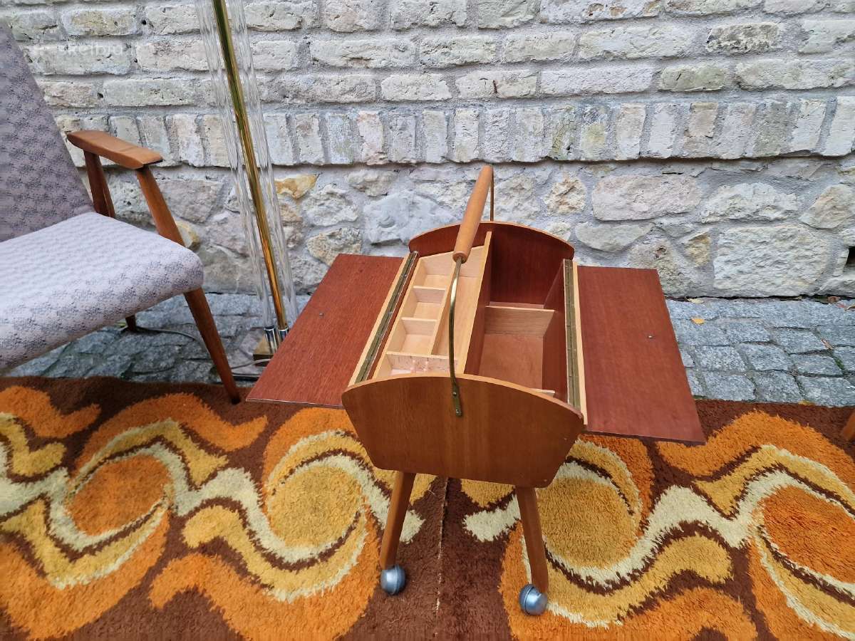 Vintažinė mid century rankdarbių dėžutė-siūlinė - nuotraukos Nr. 16