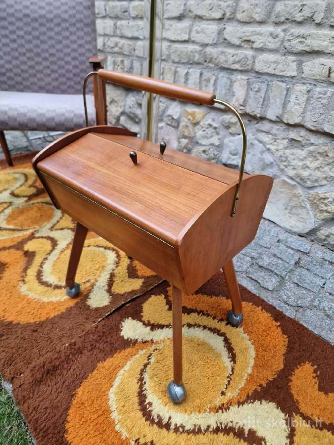 Vintažinė mid century rankdarbių dėžutė-siūlinė - nuotraukos Nr. 21