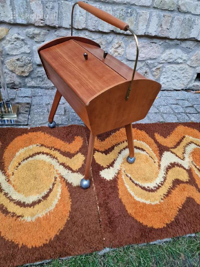 Vintažinė mid century rankdarbių dėžutė-siūlinė - nuotraukos Nr. 29