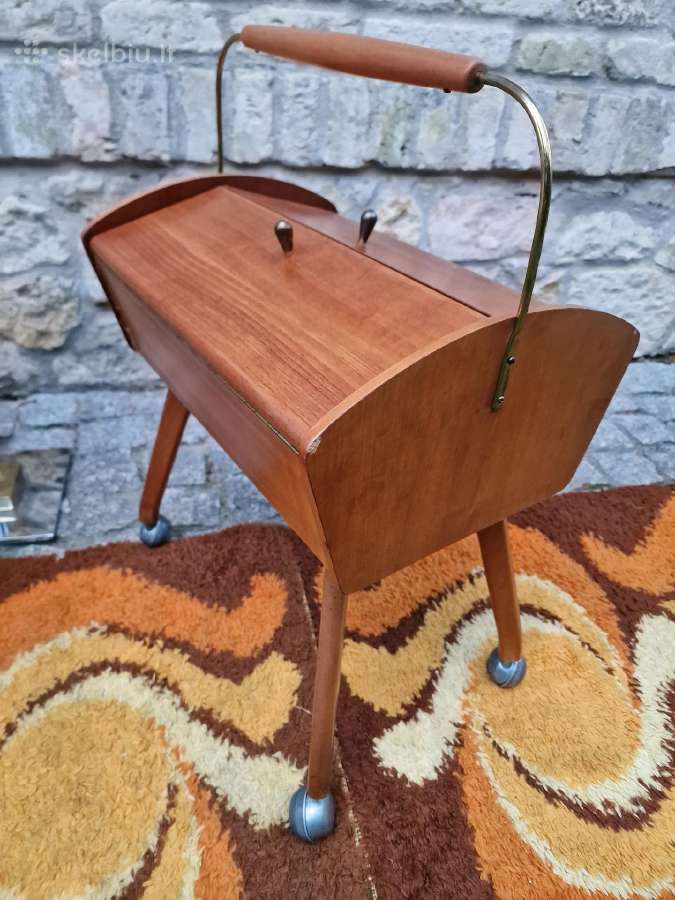 Vintažinė mid century rankdarbių dėžutė-siūlinė - nuotraukos Nr. 33