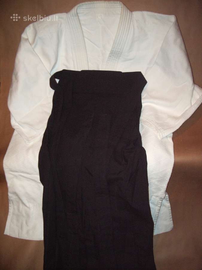 Hakama,gi- sporto drabužiai-60€