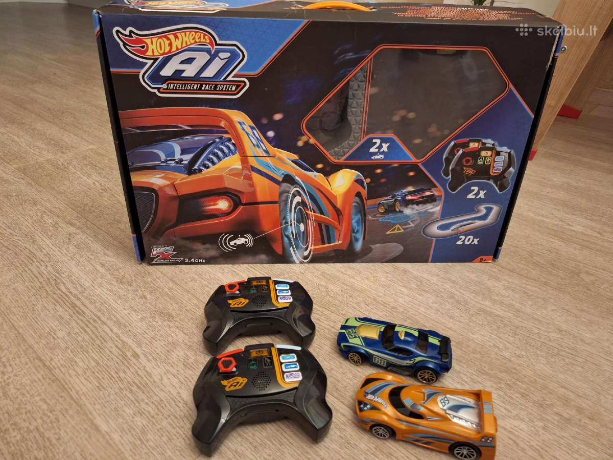 Hot wheels trasa ir triukinė mašina