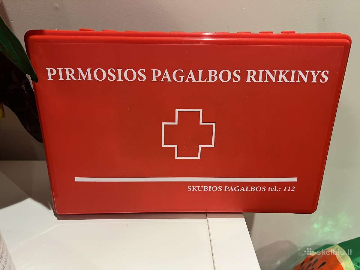Vaistinėlė automobiliuinauja