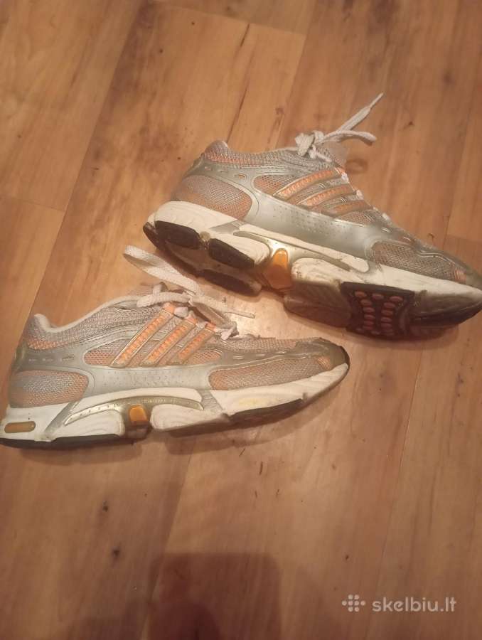 Adidas kedai