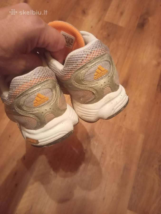 Adidas kedai - nuotraukos Nr. 4