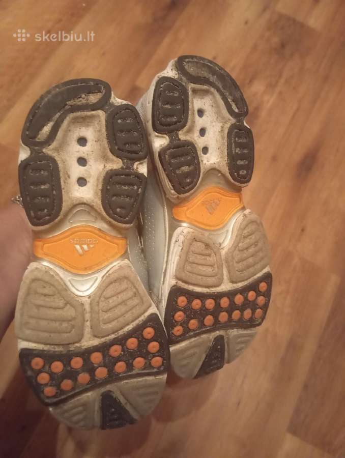 Adidas kedai - nuotraukos Nr. 8