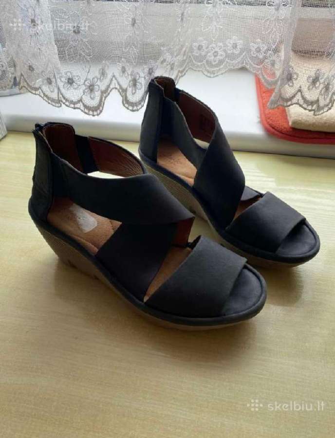Clarks odines basutes