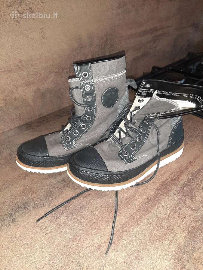 Deveti Converse batai