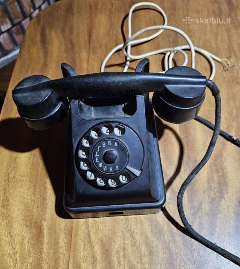 Senovinis Vef telefonas