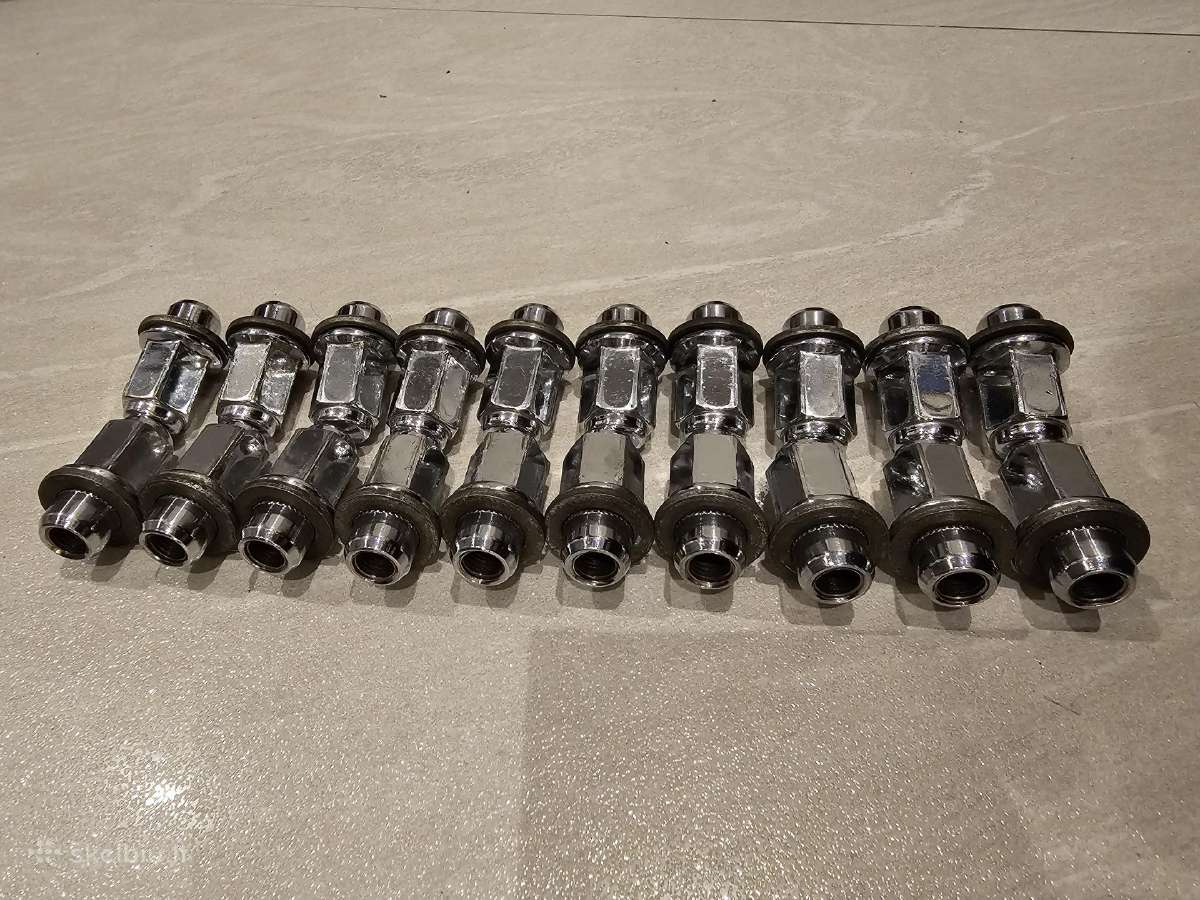 Originalūs Toyota ratlankių varžtai