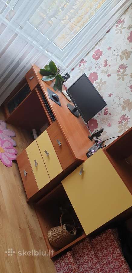 Rašomas stalas