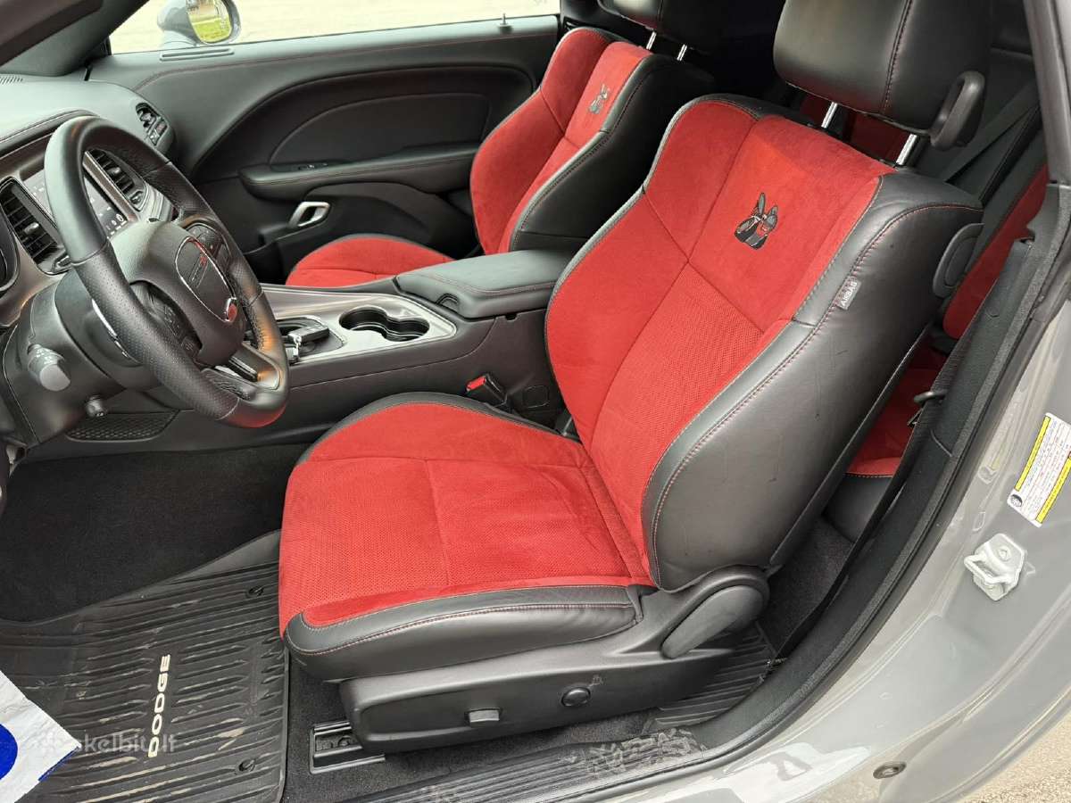 Auto salonu siuvimas,auto lubu remontas