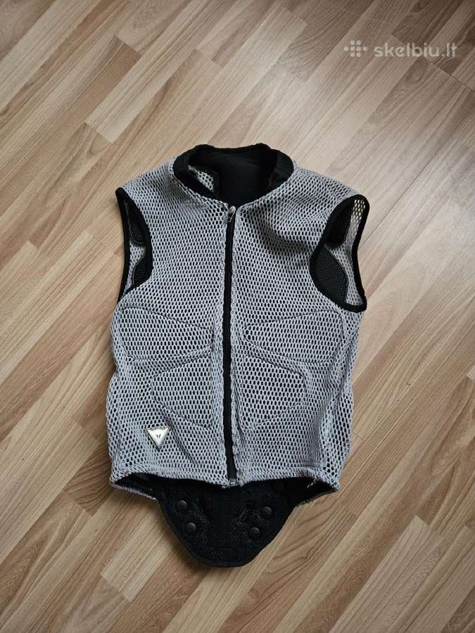 Dainese nugaros apsauga