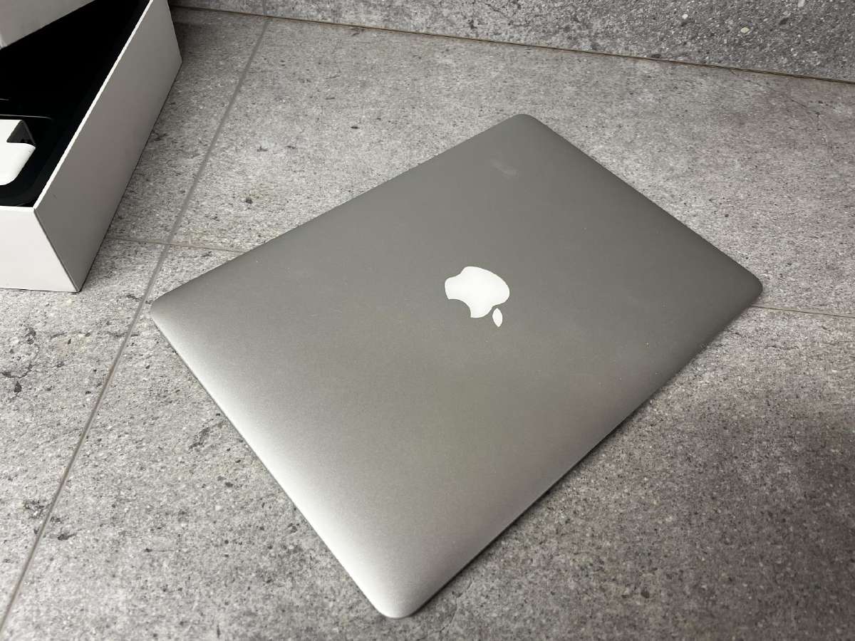 Apple MacBook Air 13 2013 Intel i5 Bigsur tik 55e - nuotraukos Nr. 4