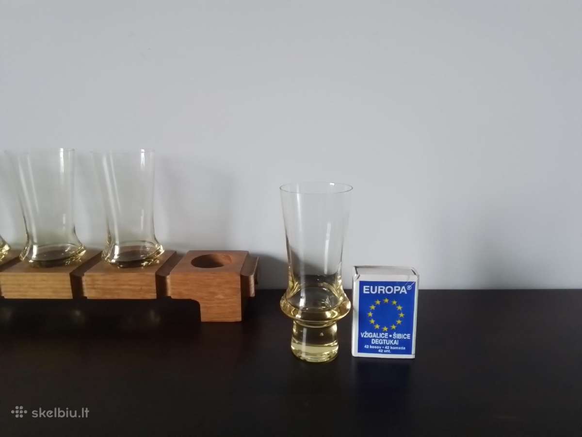 Gelsvo stiklo taurelės - nuotraukos Nr. 9