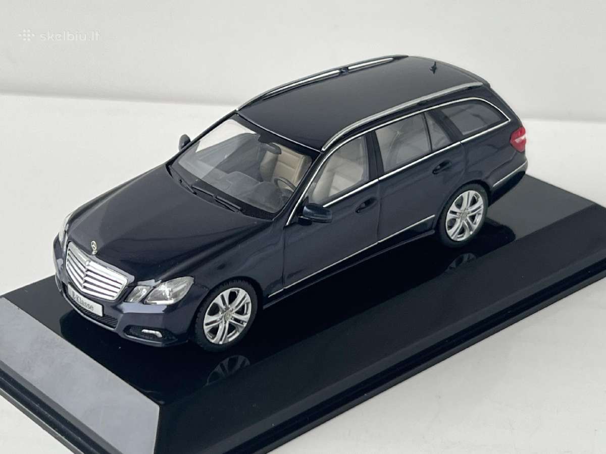 Mercedes-benz E S212 1:43
