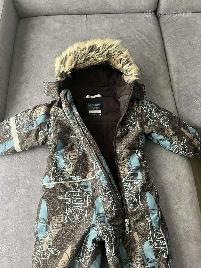 Puikus Lassie firmos žieminis kombinezonas,25€