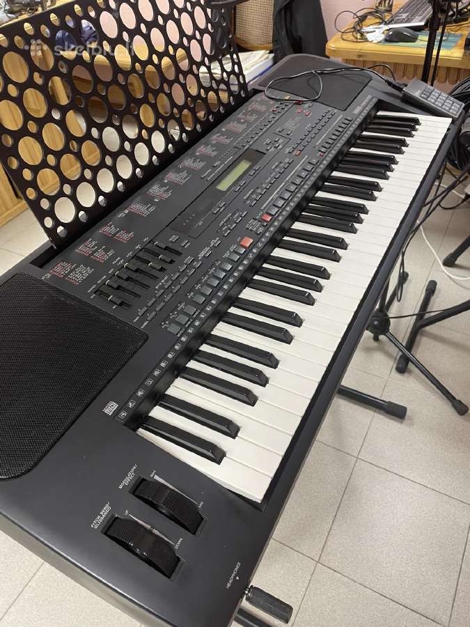Sintezatorius+stovas