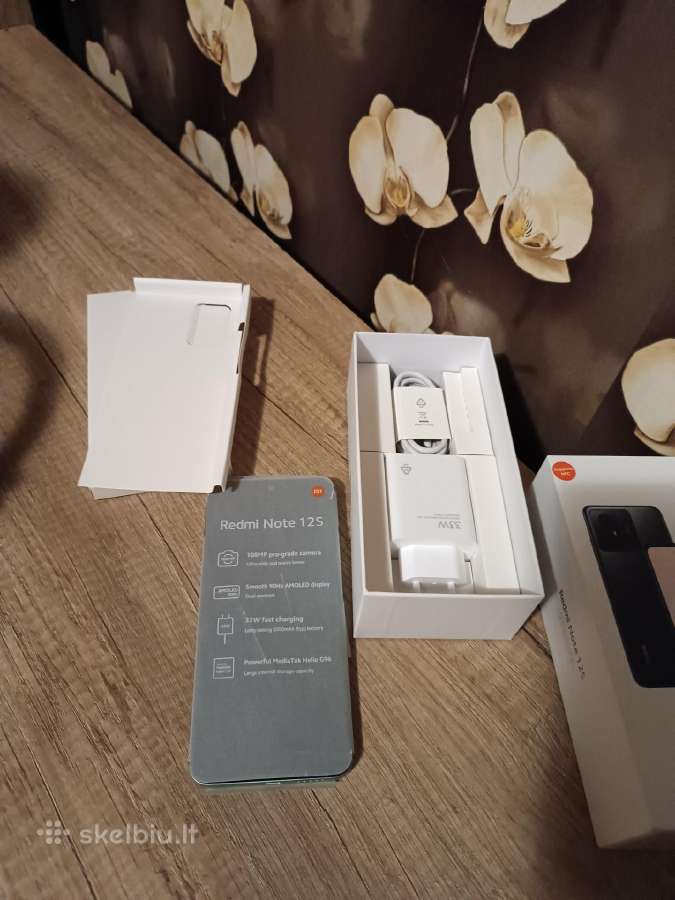 Mobilus telefonas - nuotraukos Nr. 3