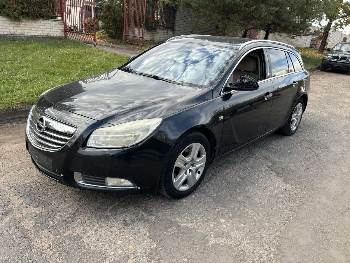 Opel insingia dalys 2011m. 2l dyz 96kw mechanika