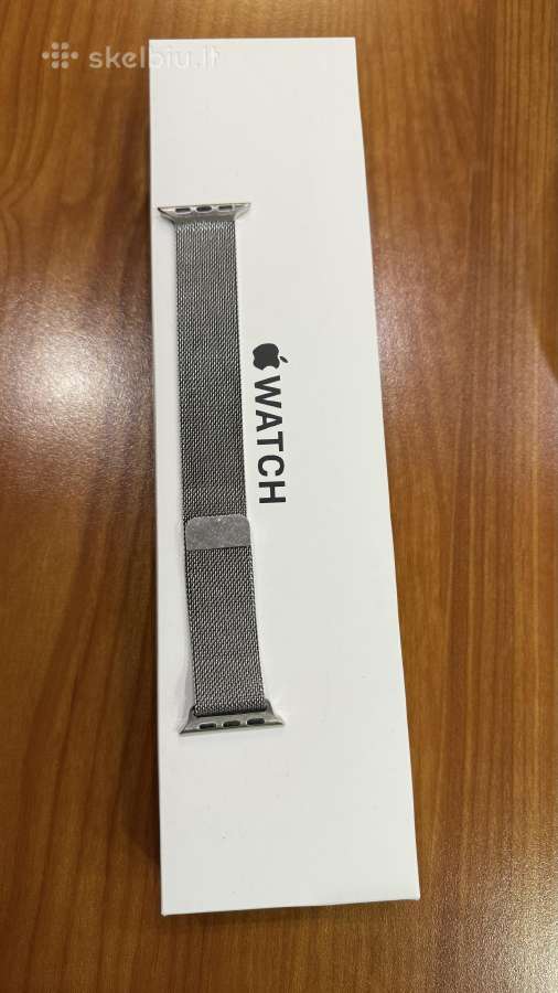 Parduodu apple watch laikrodžio apyrankę. Naudota.