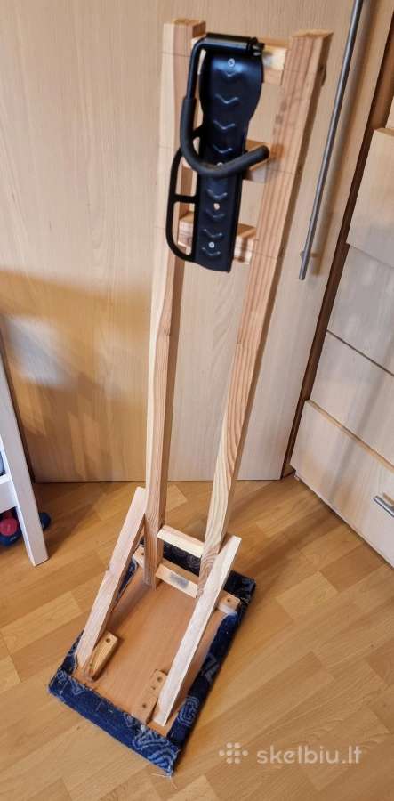 Stovas elektriniam paspirtukui