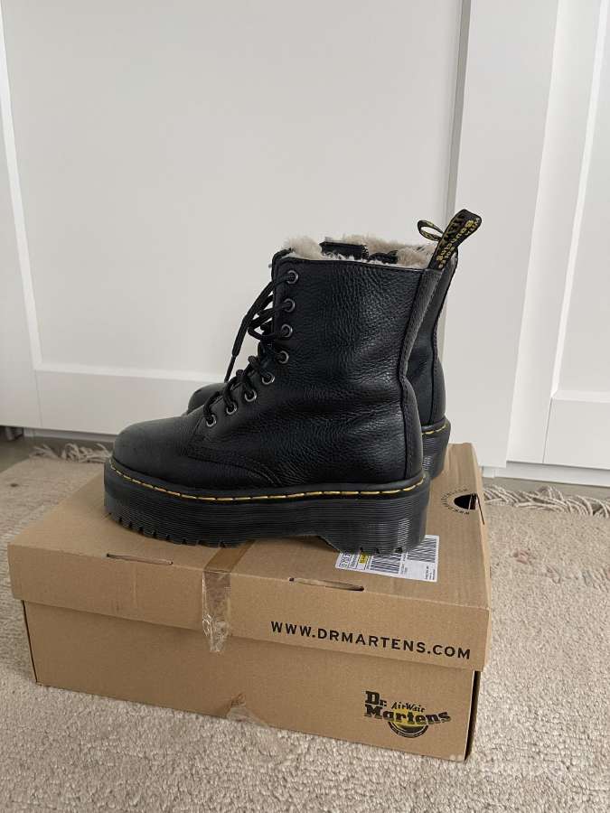 Dr. Martens Jadon silti batai