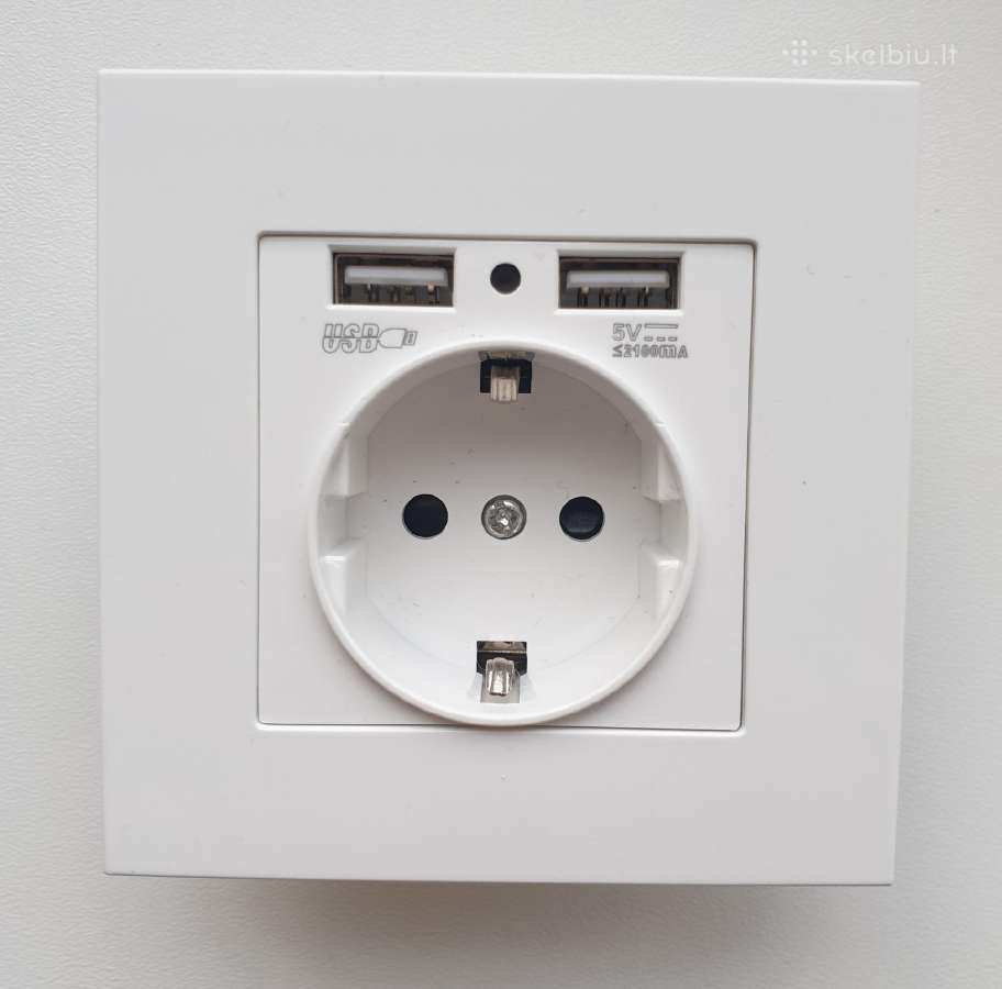 Rozete su slapta kamera ir WiFi 4k