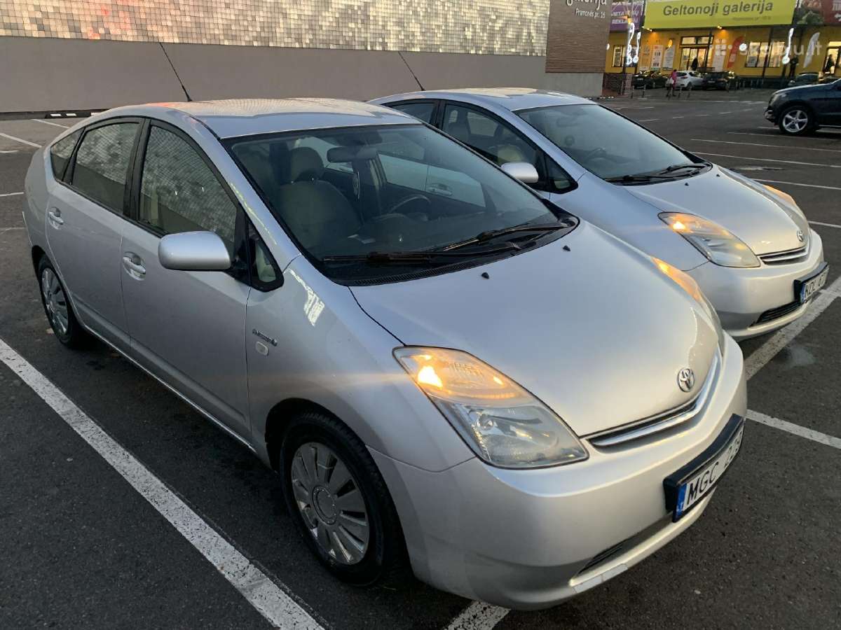 Toyota Prius Auris Kaunas Bolt pavežėjui, delivery - nuotraukos Nr. 14