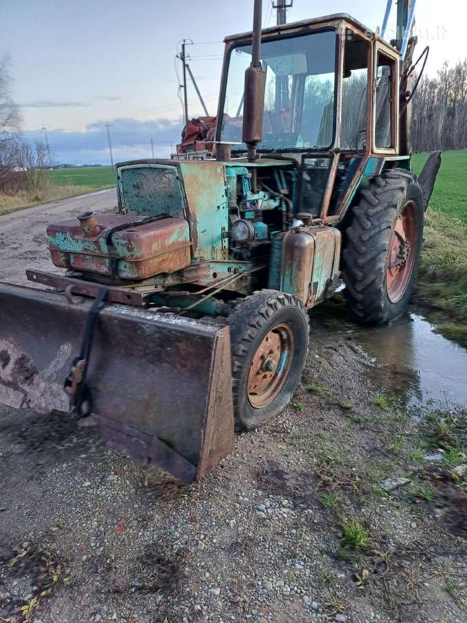 Parduodu jumz ekskavatoriu dalimis