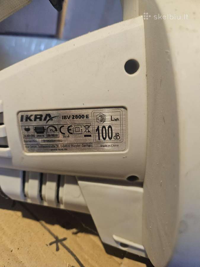 Ikra, elektrinis lapų, pūstuvas-siurblys