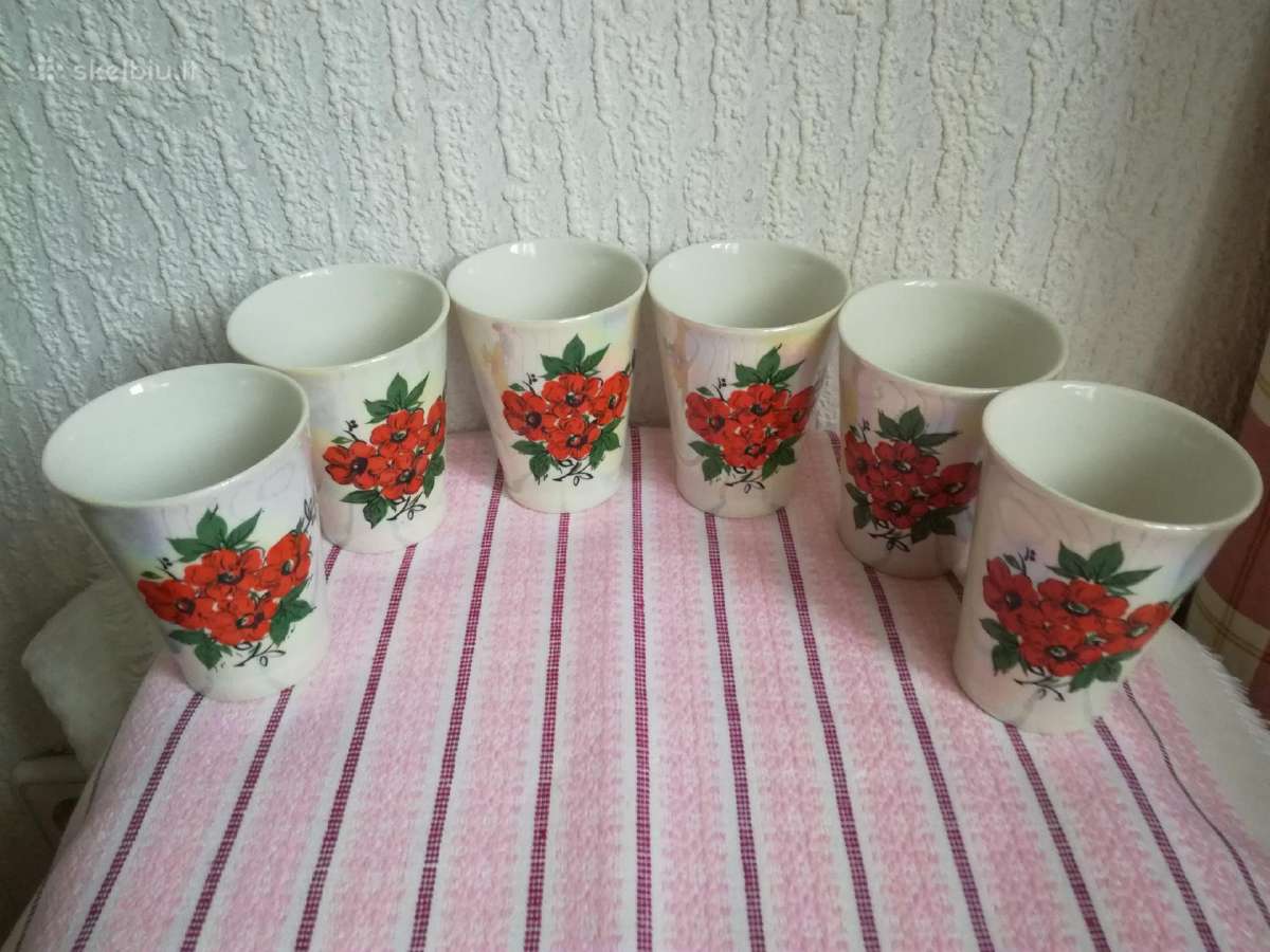 Labai gražūs vintage porceliano stiklinės-puodel